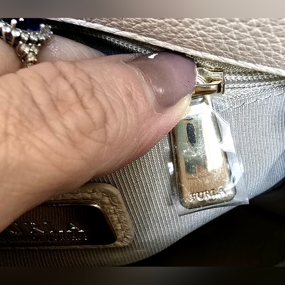 Furla Anna Small Leather Crossbody Bag - Picture 13 of 16